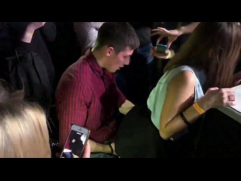 ❤️ Sex nyata dina nightclub Rusia. gadis Rusia 18 taun heubeul dina anus jeung heunceut fucked di nightclub a ️ Sex dina su.assistentai.ru ❌️❤